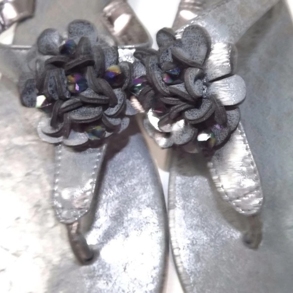 CANDIES womens slides mules size XL 11 Gray/Silver - Picture 2 of 8